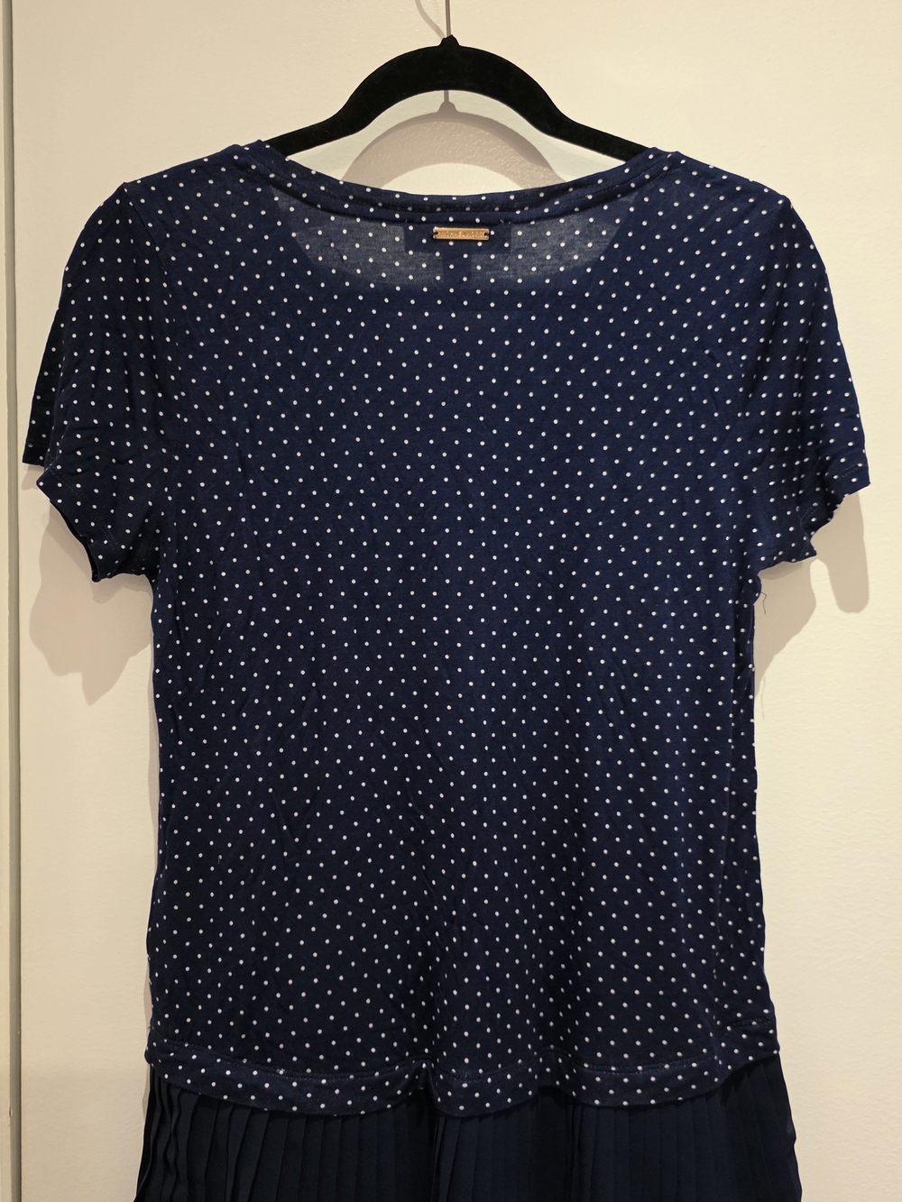 Michael Kors Navy Polka Dot Pleated-Hem Top | NWT | Size M - Picture 5 of 6